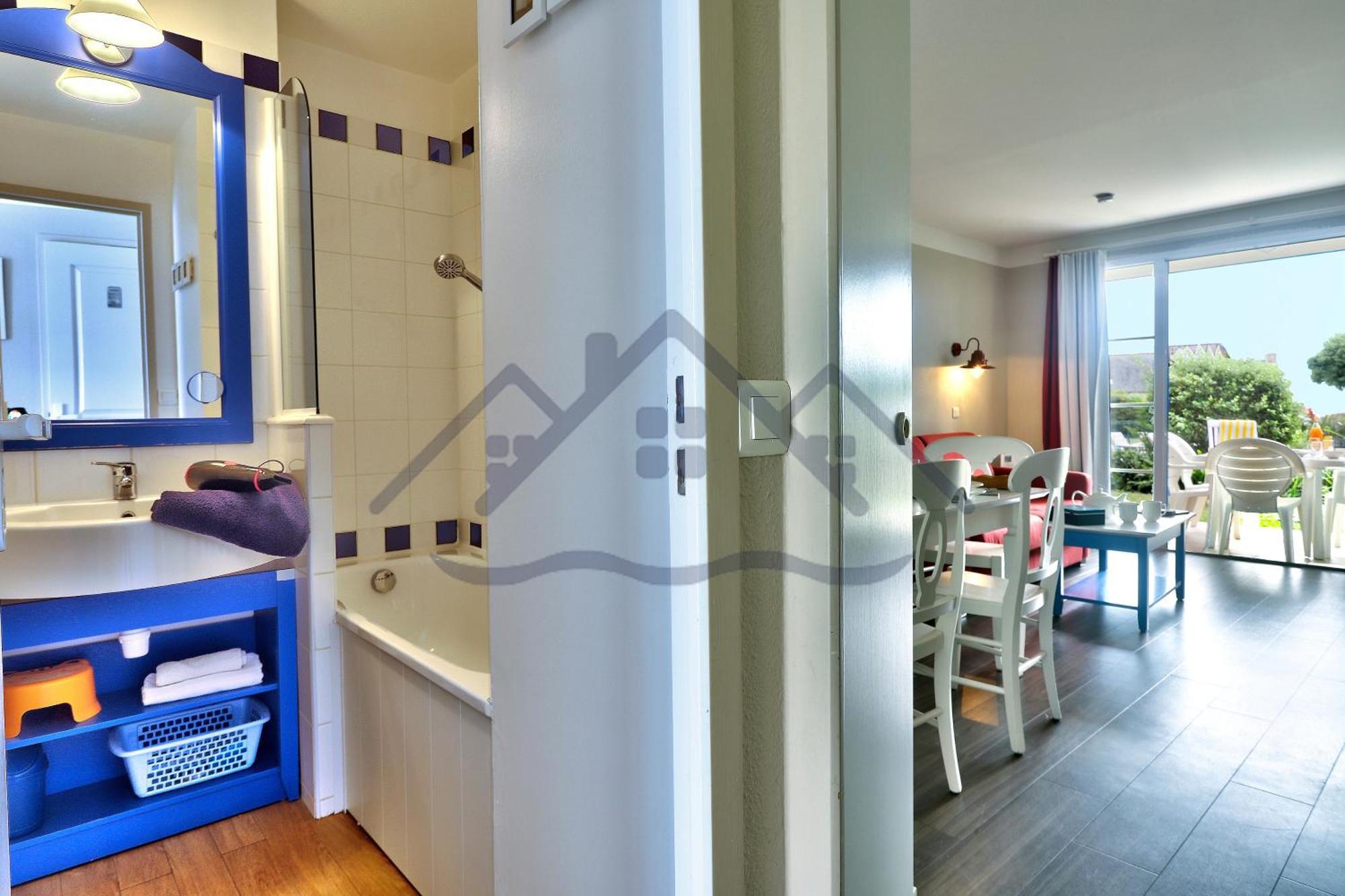 Localise - A06 - Entierement De Plain-Pied Avec Petite Vue Mer - Donnant Sur La Piscine Et Le Jardin - Wifi Inclus - Draps Inclus - Guilvinec Eksteriør billede